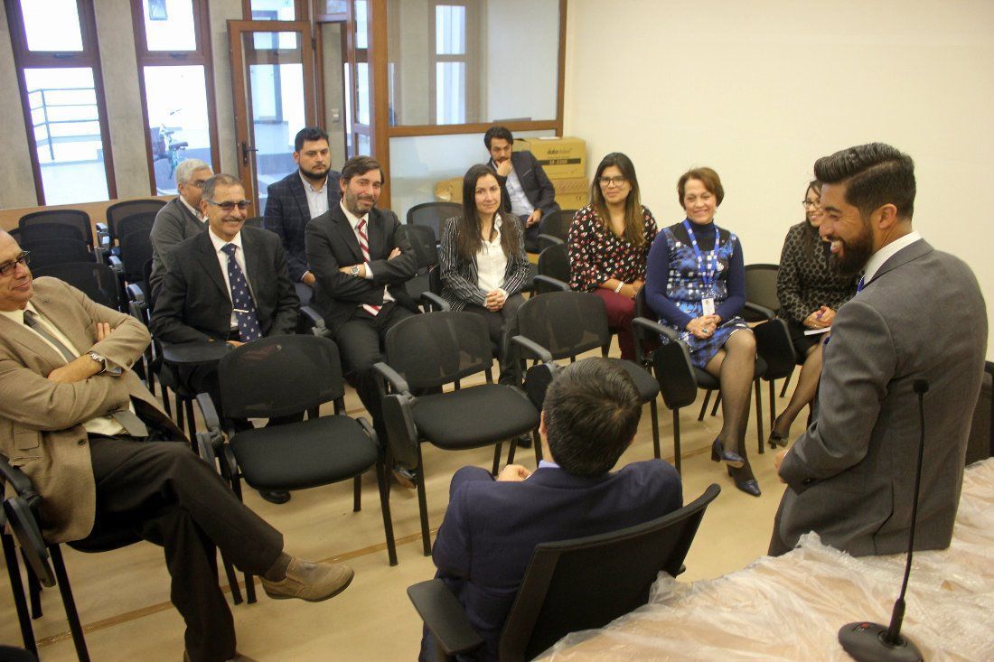 Intendente de Antofagasta visitó las dependencias del Primer Tribunal Ambiental.